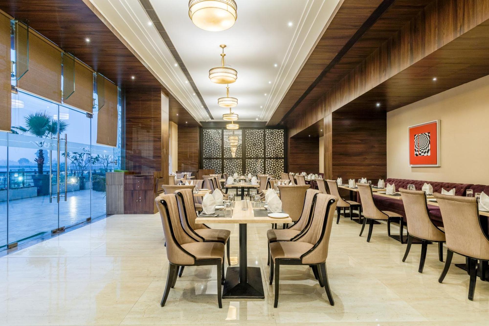 Golden Suites Gurgaon Inde Hotels מראה חיצוני תמונה