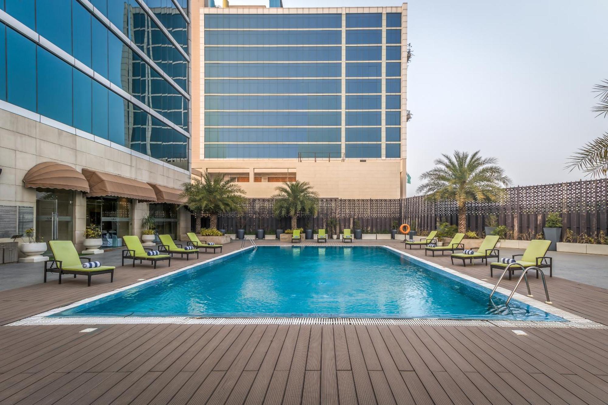 Golden Suites Gurgaon Inde Hotels מראה חיצוני תמונה