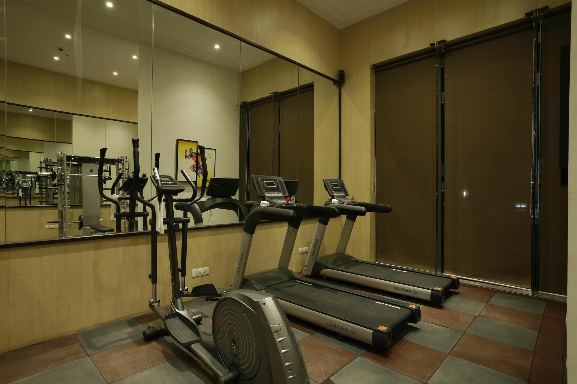 Golden Suites Gurgaon Inde Hotels מראה חיצוני תמונה