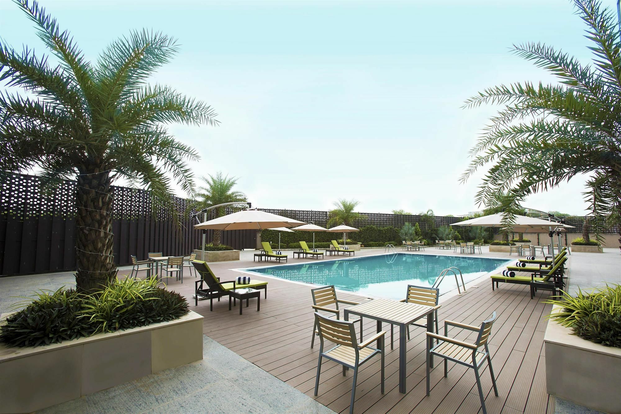 Golden Suites Gurgaon Inde Hotels מראה חיצוני תמונה