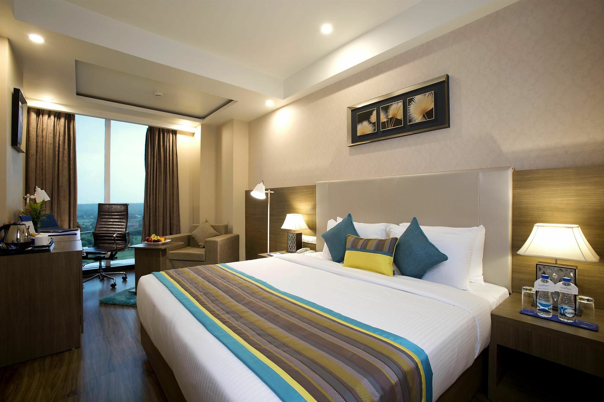 Golden Suites Gurgaon Inde Hotels מראה חיצוני תמונה